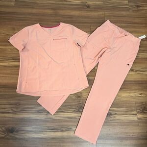 Peach Scrub Set Women L Top M Pants NWT Bottoms Stretch Medical Uniform